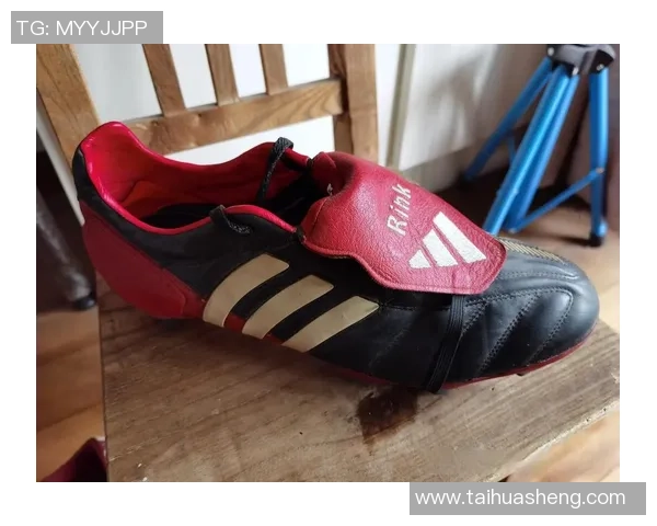 足球球星常穿哪些鞋款 揭秘顶级球员的运动鞋选择与偏好 足球球星常穿哪些鞋款 揭秘顶级球员的运动鞋选择与偏好